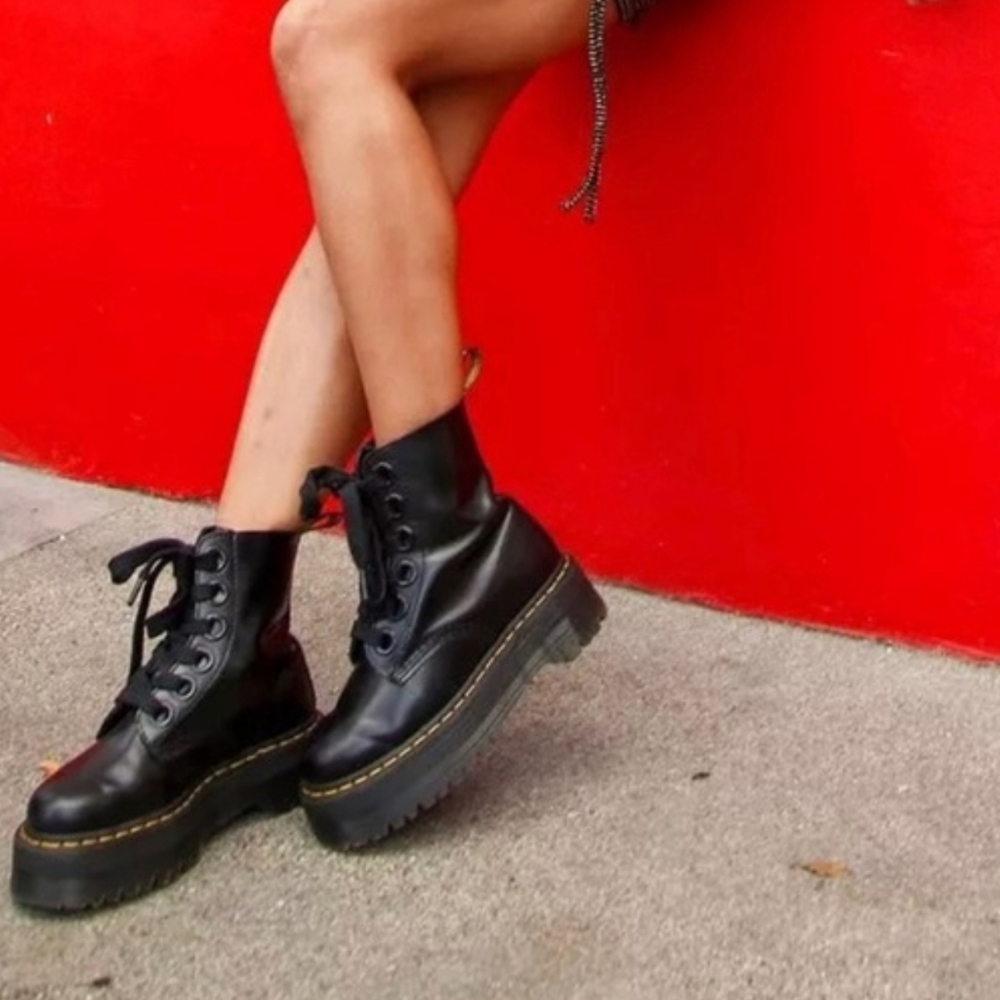 Dr Martens Molly Combat Boots High Top Shoes Boots Leather Black Womens 9 Grunge - Picture 2 of 10